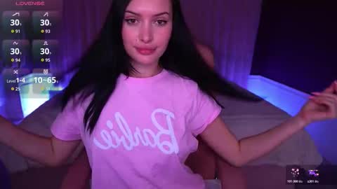 Snapshot of milanamusee chatting on 11-12-25, 02:06 Milana online show from 11-12-25, 02:06