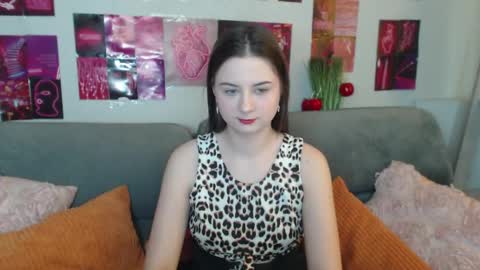 Snapshot of milanaroz chatting on 05-03-26, 05:13 milanaroz online show from 05-03-26, 05:13