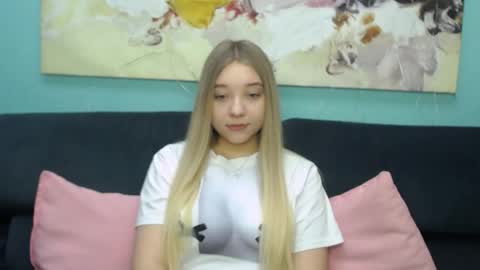 Snapshot of milanasii chatting on 02-28-26, 05:52 Milana online show from 02-28-26, 05:52