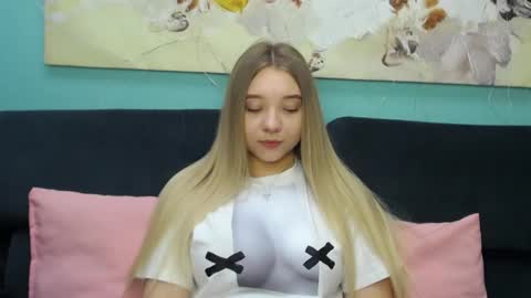 Snapshot of milanasii chatting on 03-07-26, 05:59 Milana online show from 03-07-26, 05:59