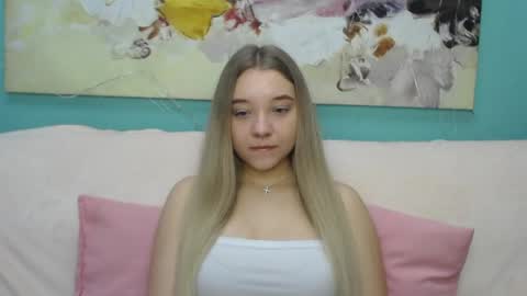 Snapshot of milanasii chatting on 04-02-26, 04:43 Milana online show from 04-02-26, 04:43