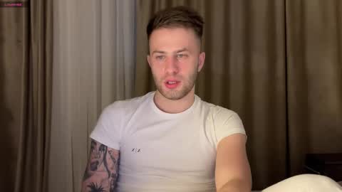 Snapshot of milanasugar chatting on 11-22-25, 12:59 milanasugar online show from 11-22-25, 12:59