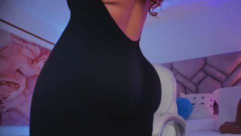 Snapshot of milancorleone chatting on 06-27-26, 11:37 Milan Corleone online show from 06-27-26, 11:37