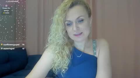 milanna_x online show from 12-04-25, 11:02