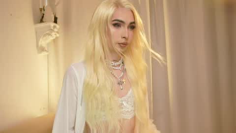 MILAN SANTANA online show from 04-19-26, 09:39