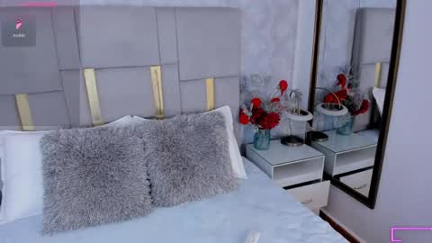 Snapshot of milasaenz1 chatting on 06-03-26, 01:03 Cami online show from 06-03-26, 01:03