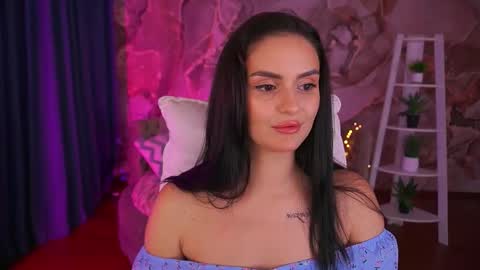 Snapshot of milashalovely chatting on 12-03-25, 04:05 Milasha online show from 12-03-25, 04:05