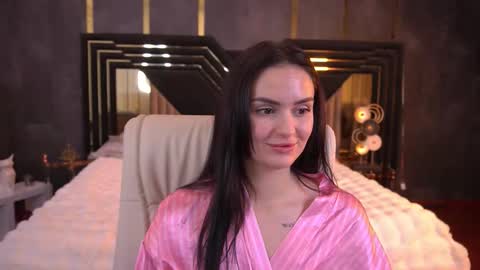 Snapshot of milashalovely chatting on 12-04-25, 02:48 Milasha online show from 12-04-25, 02:48