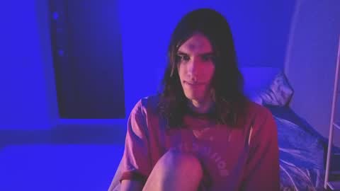Snapshot of milaslovv chatting on 04-23-26, 03:36 Mila online show from 04-23-26, 03:36