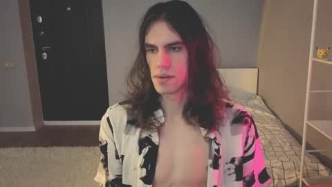 Snapshot of milaslovv chatting on 04-27-26, 12:25 Mila online show from 04-27-26, 12:25