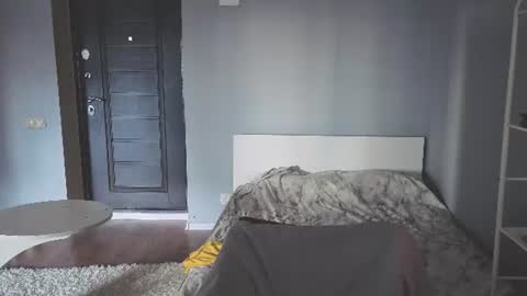 Snapshot of milaslovv chatting on 06-22-26, 12:35 Mila online show from 06-22-26, 12:35