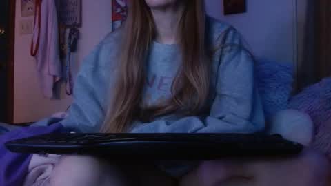 Mila online show from 03-22-26, 11:13