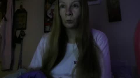 Mila online show from 04-05-26, 12:57