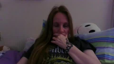 Snapshot of milastoned chatting on 04-18-26, 07:58 Mila online show from 04-18-26, 07:58