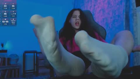 Snapshot of milastoyne chatting on 09-19-25, 06:04 milastoyne online show from 09-19-25, 06:04