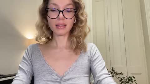 Mila online show from 10-23-25, 04:06