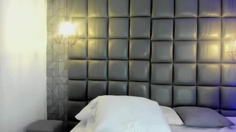 Milena  online show from 09-10-25, 04:01