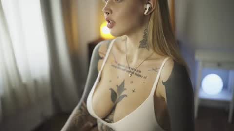 Snapshot of mileeena chatting on 07-04-26, 01:06 M Telegram mamagotachannel online show from 07-04-26, 01:06