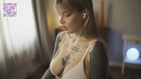 Snapshot of mileeena chatting on 07-28-26, 03:21 M Telegram mamagotachannel online show from 07-28-26, 03:21