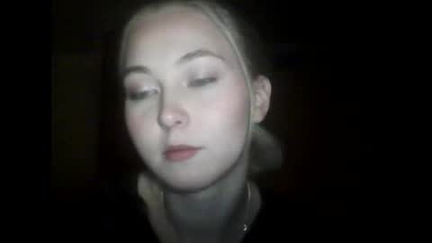 Milena new nonude shy blonde natural online show from 02-22-25, 10:09