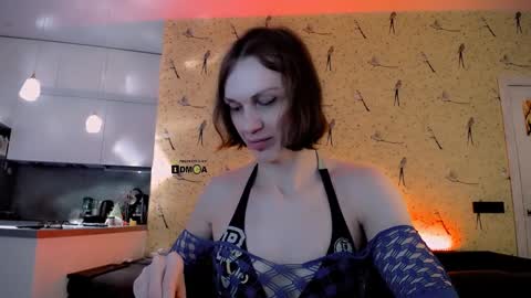 Milena Hardy online show from 12-16-24, 04:45