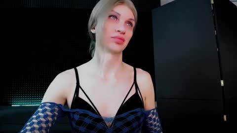 Milena Hardy online show from 09-26-25, 12:47