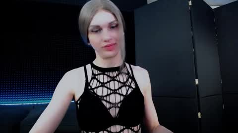 Milena Hardy online show from 10-02-25, 04:41