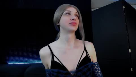 Milena Hardy online show from 10-07-25, 04:20