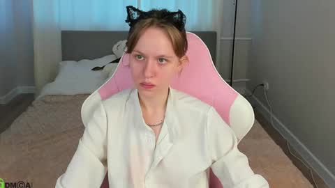 Milena online show from 04-29-26, 01:21