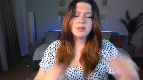 milenafiery online show from 07-04-26, 06:14