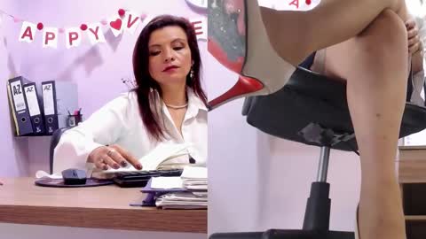 Milena online show from 02-17-25, 12:16