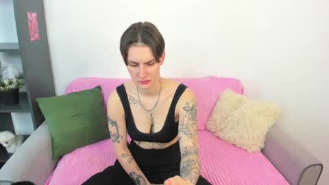 milenakeeks online show from 04-09-26, 01:27