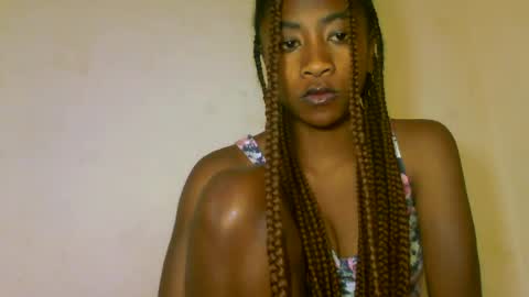 Snapshot of milennah chatting on 06-06-26, 10:53 milennah online show from 06-06-26, 10:53
