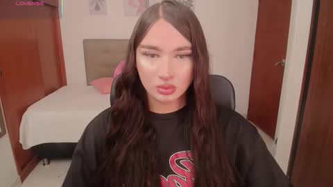 Miley online show from 01-10-26, 02:52