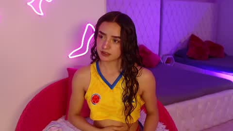 Snapshot of miley_ruby chatting on 06-18-26, 08:46 miley online show from 06-18-26, 08:46
