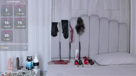 Snapshot of mileyerikson chatting on 01-15-26, 03:33 MILEY online show from 01-15-26, 03:33