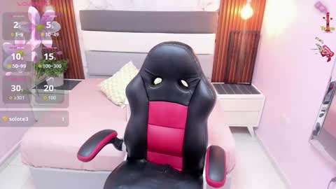 Snapshot of mileyjoas chatting on 02-18-26, 07:54 MILEY online show from 02-18-26, 07:54