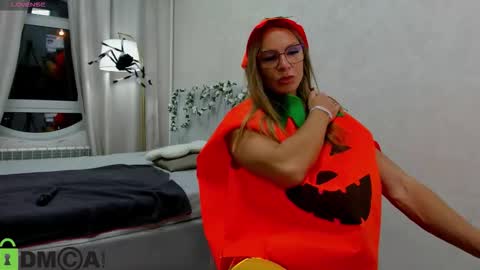 Thea NONUDE in public GMT2 Mon 3-9 AM Wed 3-9 AM Thur 3-9 AM Fri 3-9 AM Sun 3-9 AM. online show from 10-31-25, 01:06