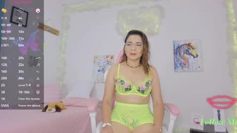 Aura  online show from 04-09-26, 02:44