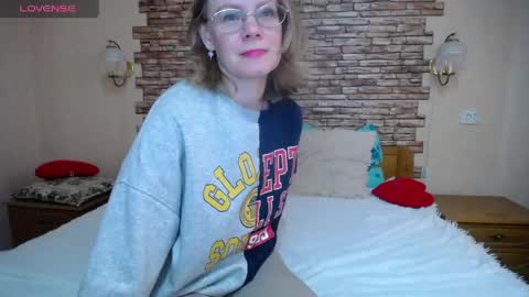 Snapshot of milfaolla chatting on 05-04-26, 03:52 Elen online show from 05-04-26, 03:52