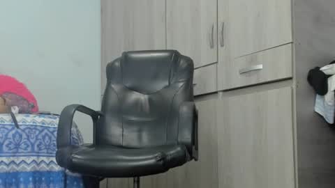 Snapshot of milff_danielaa chatting on 02-09-25, 02:17 Daniela online show from 02-09-25, 02:17