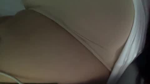 Snapshot of milfgoddesss chatting on 05-09-26, 12:16 MilfGoddessS online show from 05-09-26, 12:16