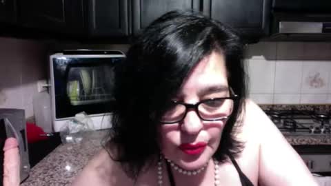 MILFMILFVALEVALE online show from 04-17-26, 07:50