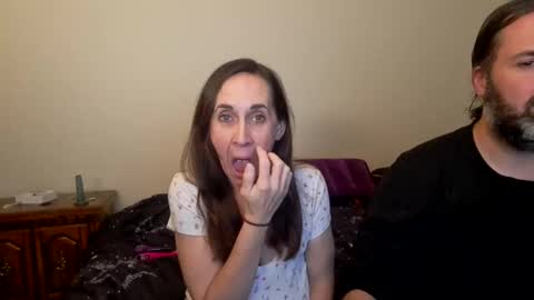 Snapshot of milfqueen831 chatting on 12-21-24, 06:09 Jessica and Roger online show from 12-21-24, 06:09