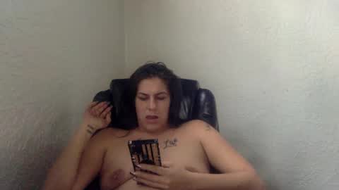 Snapshot of milfsfreaky69 chatting on 01-24-25, 03:13 BabygirlsFreaky online show from 01-24-25, 03:13