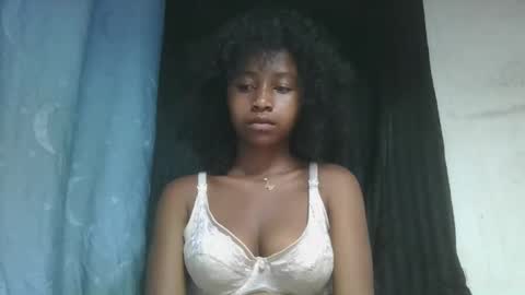 Snapshot of milinasy chatting on 03-20-26, 07:30 milinasy online show from 03-20-26, 07:30