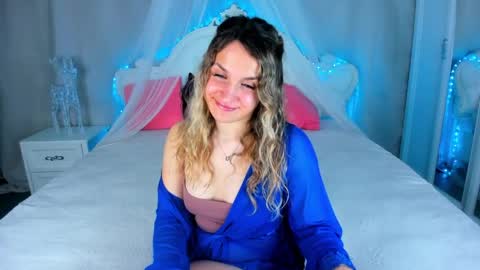 milkablond online show from 04-01-26, 01:06