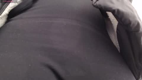 Amira online show from 10-23-25, 01:43