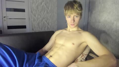 Isaac online show from 01-21-25, 05:49