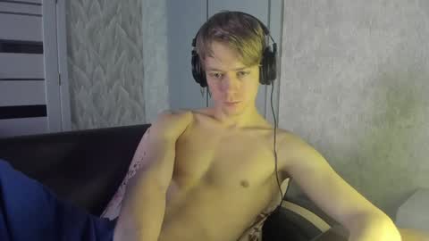 Isaac online show from 01-30-25, 05:41